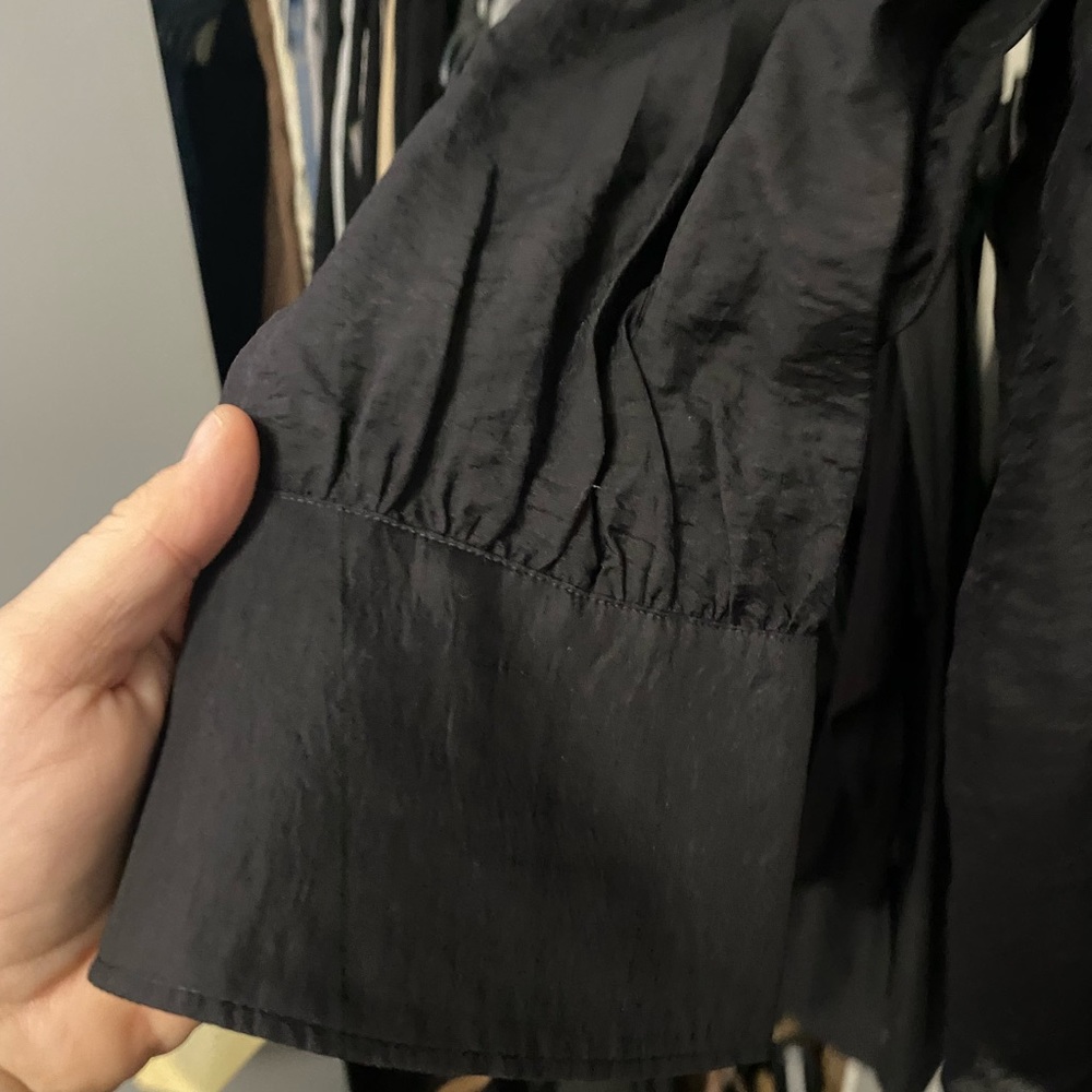Blouse - Picture 2 of 3